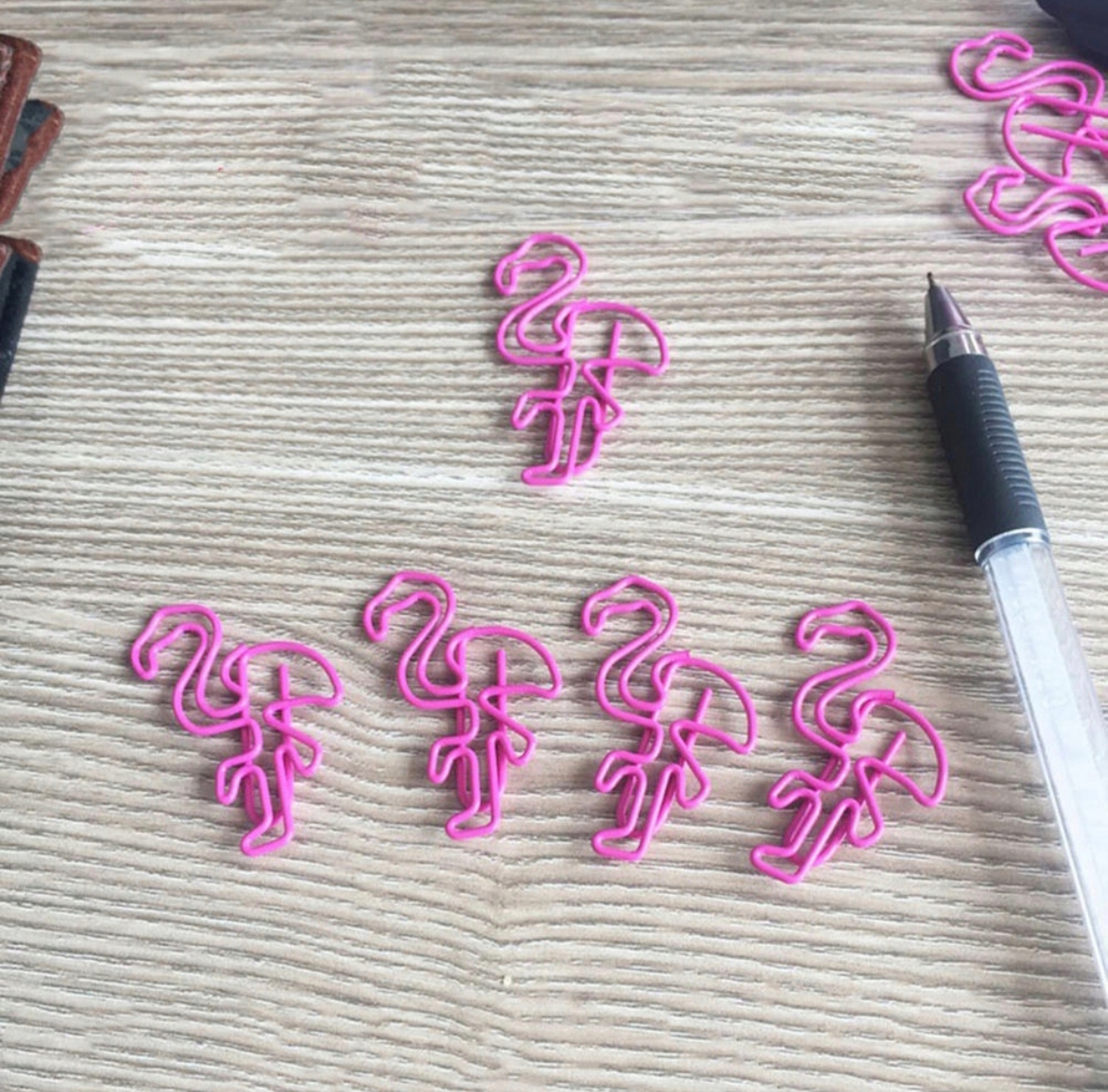 Spinacze Flamingi Różowe 40 szt Ozdobne Spinacze Biurowe DIY Zestaw - obrazek 3